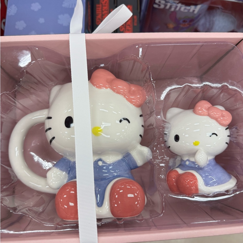 New hello kitty set
